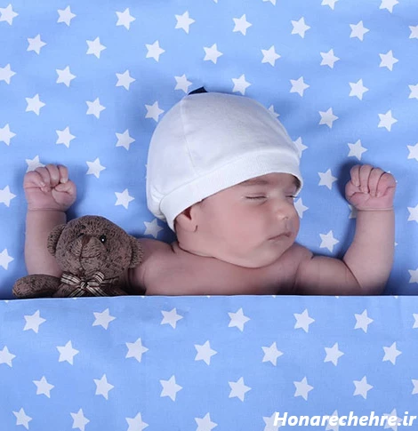 عکس دختر بچه چشم آبی