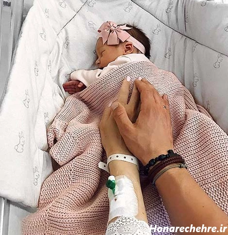 عکس دختر بچه چشم آبی