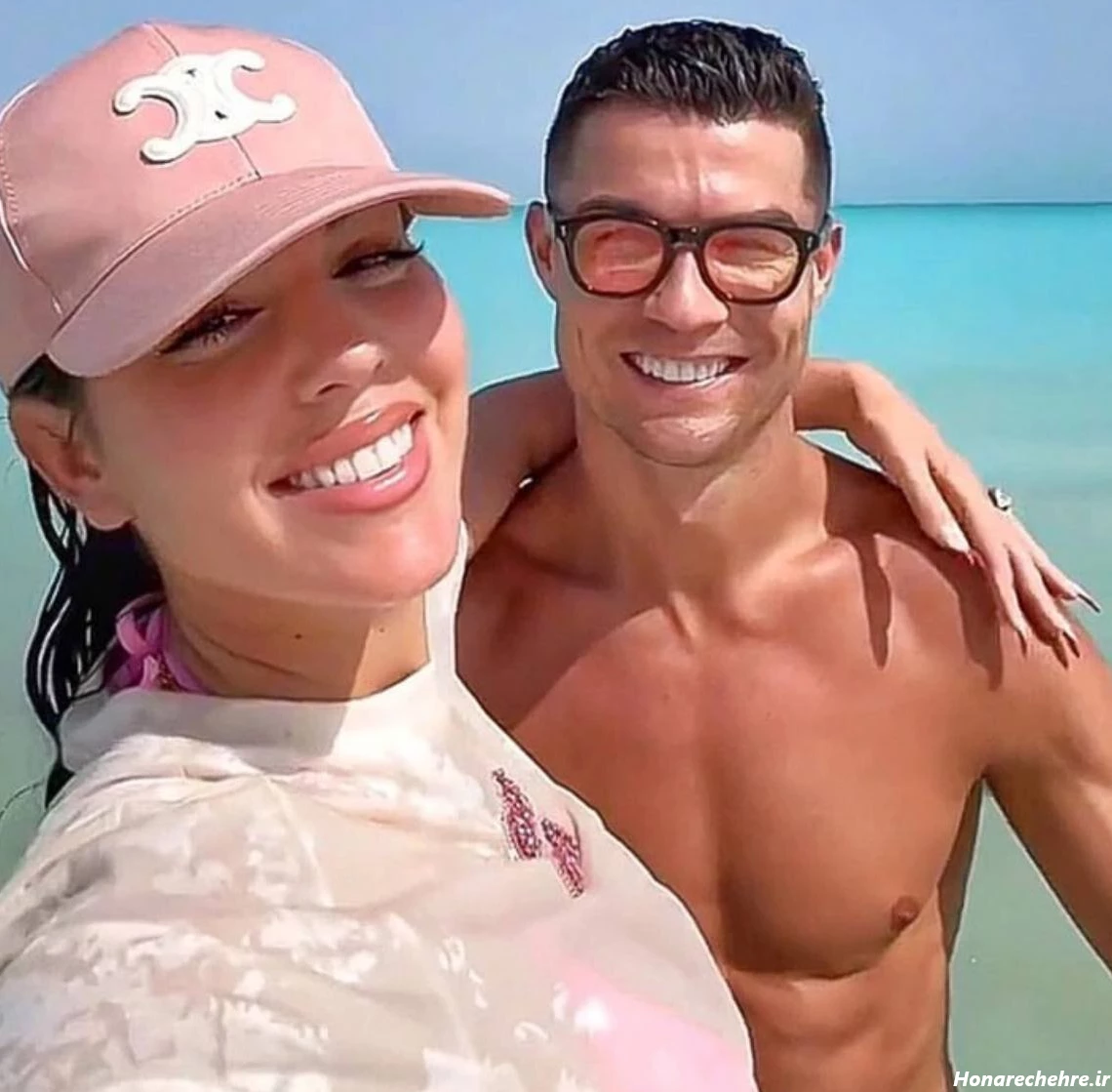 عکس رونالدو و همسرش در تخت خواب