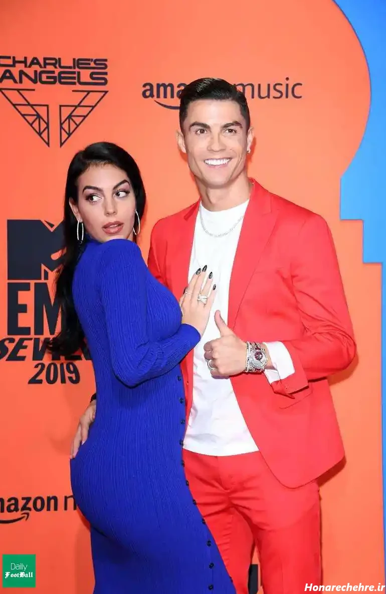 عکس رونالدو و همسرش در تخت خواب