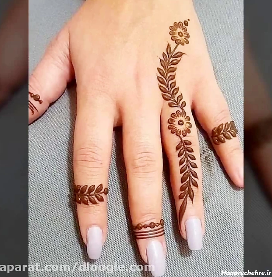 طرح حنا روی پا ساده و شیک