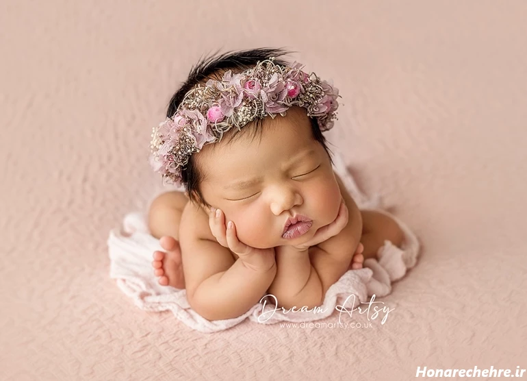 عکس دختر بچه چشم آبی