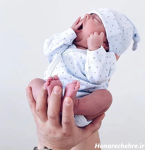 عکس دختر بچه چشم آبی