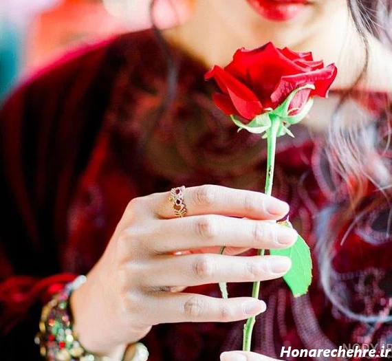 عکس گل برای پروفایل واتساپ نوشته دار