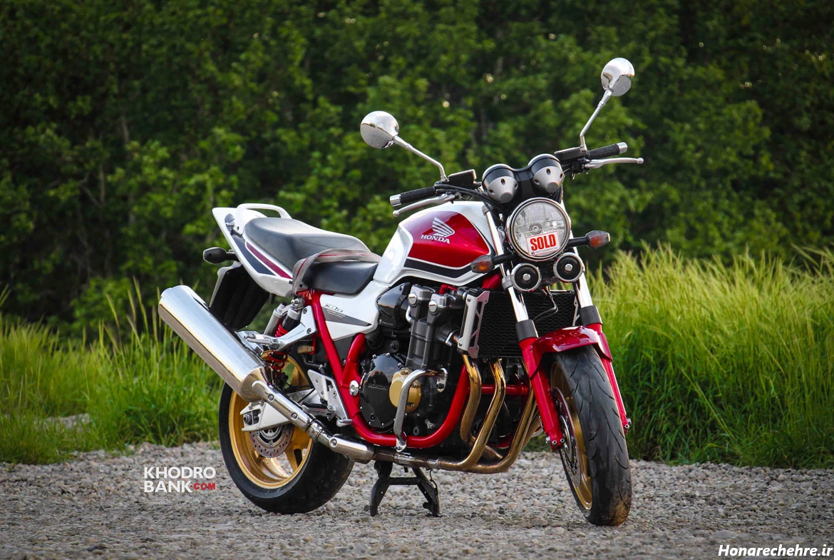 عکس موتور سی بی ۱۳۰۰ آبی