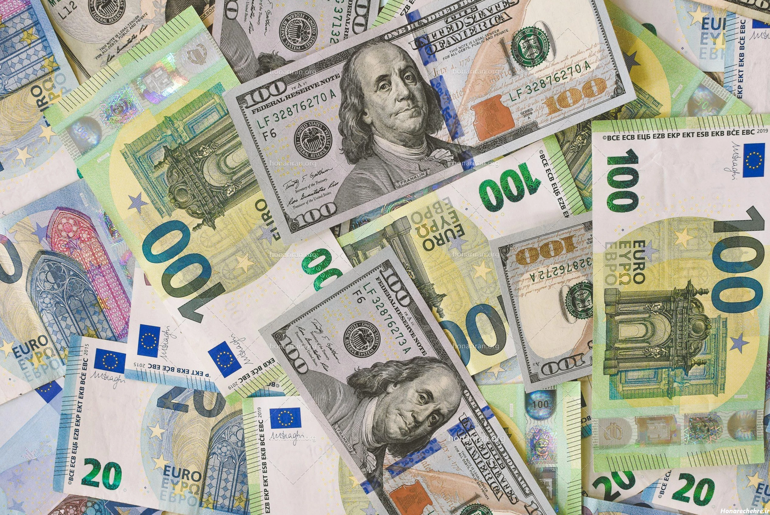 عکس پول برای پس زمینه
