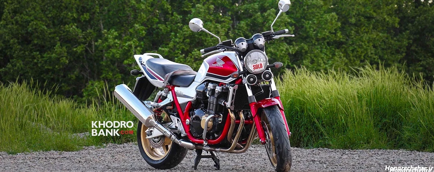 عکس سیبی ۱۳۰۰ برای پروفایل