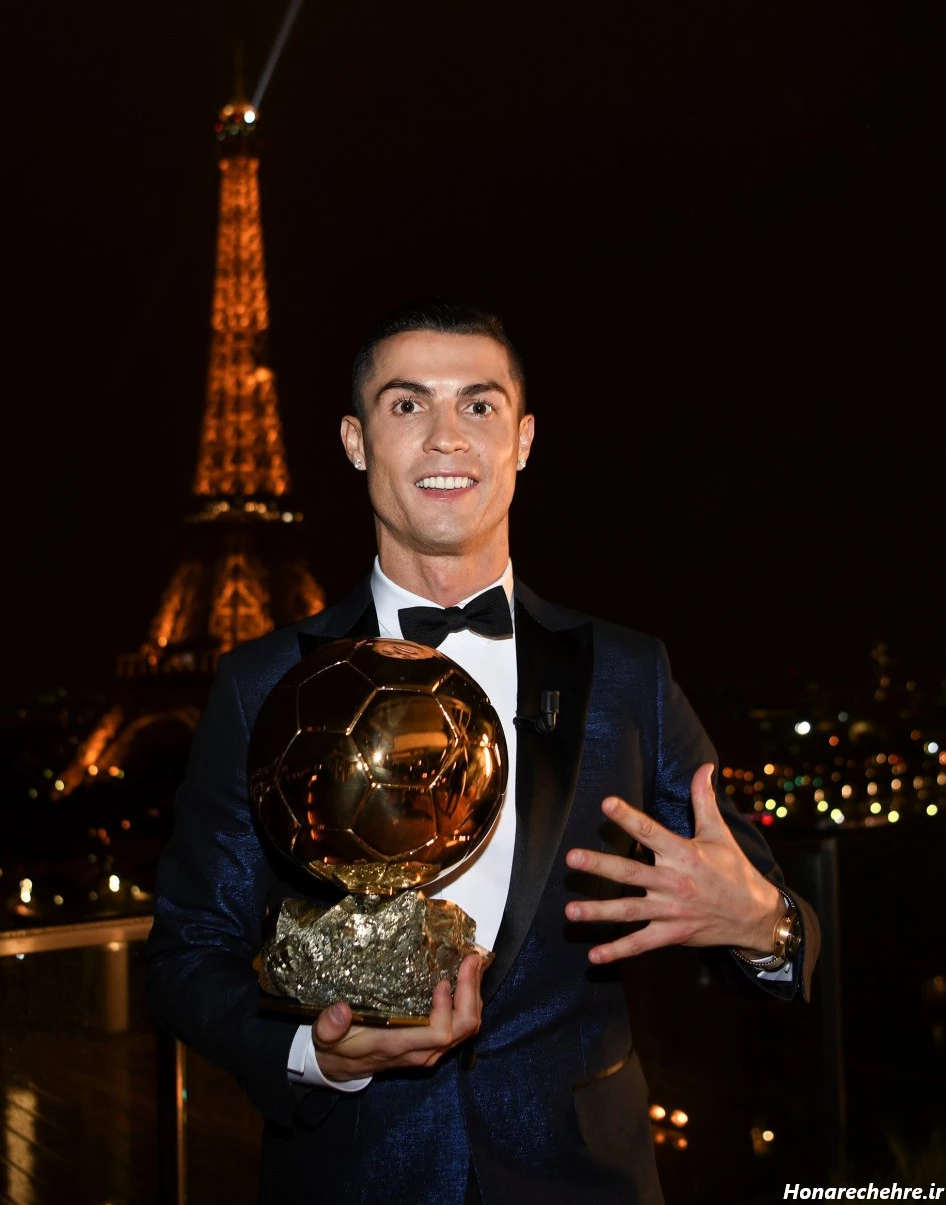 عکس توپ طلای مسی و رونالدو