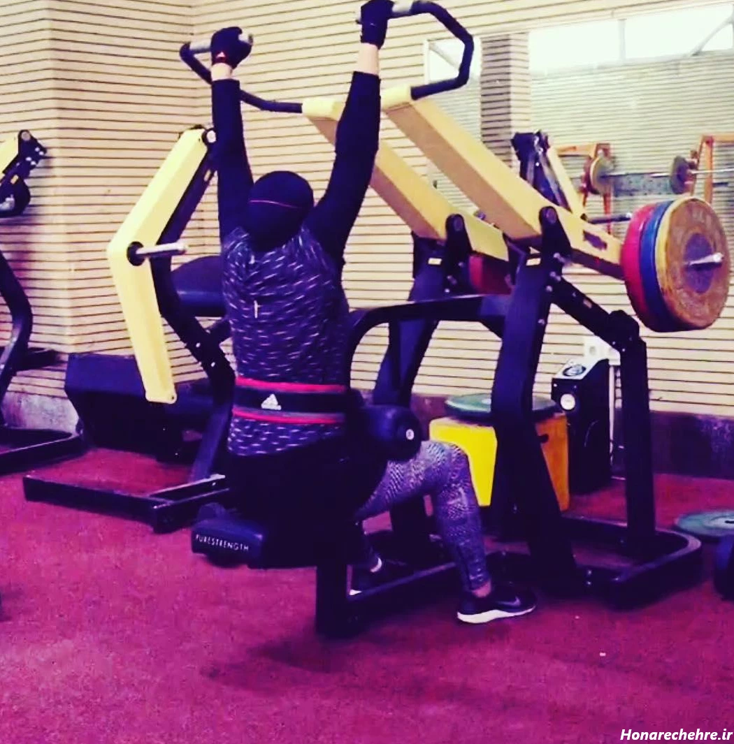 عکس باشگاه بدنسازی بانوان برای پروفایل