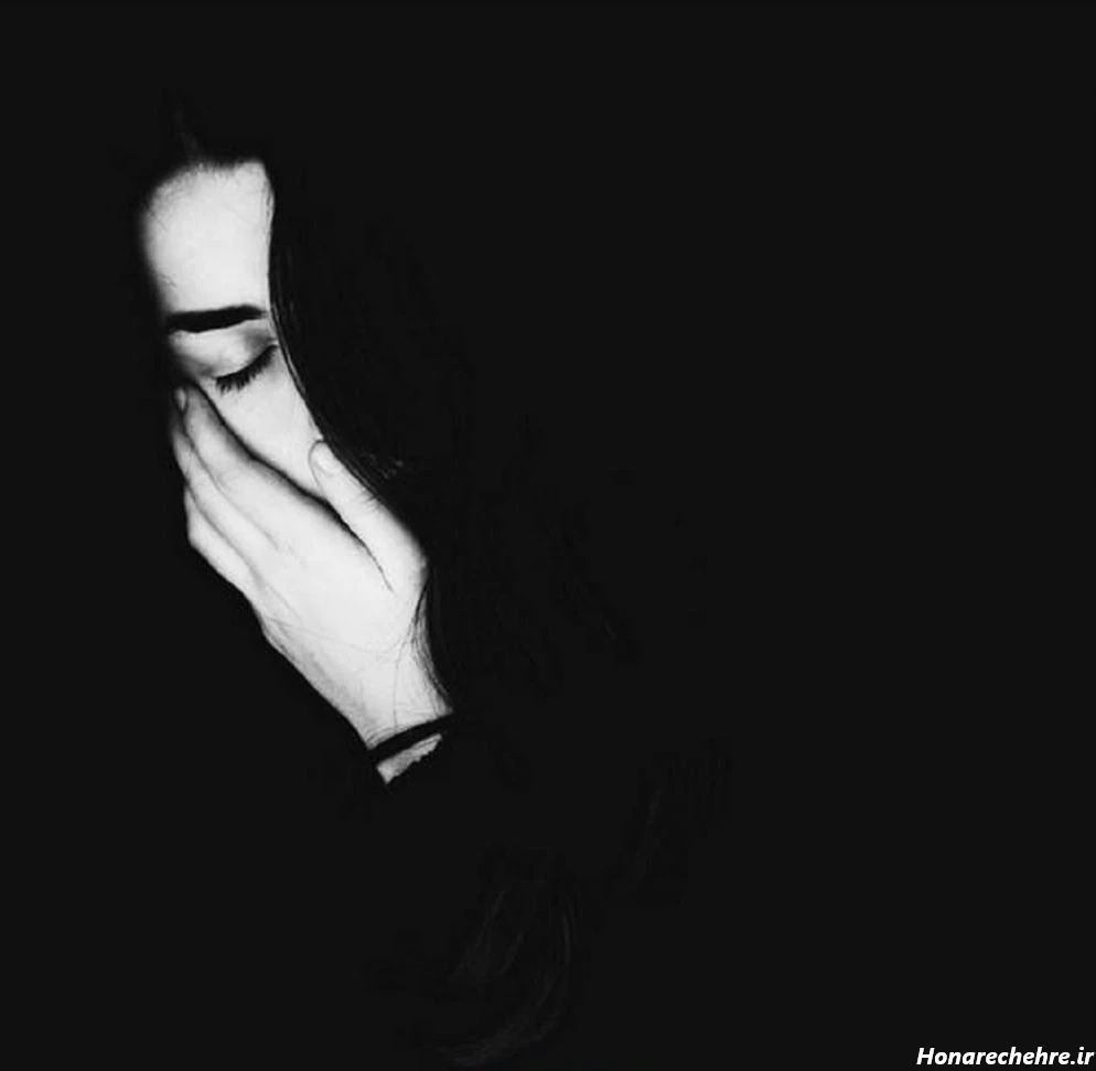 تصویر زمینه غمگین پسرانه