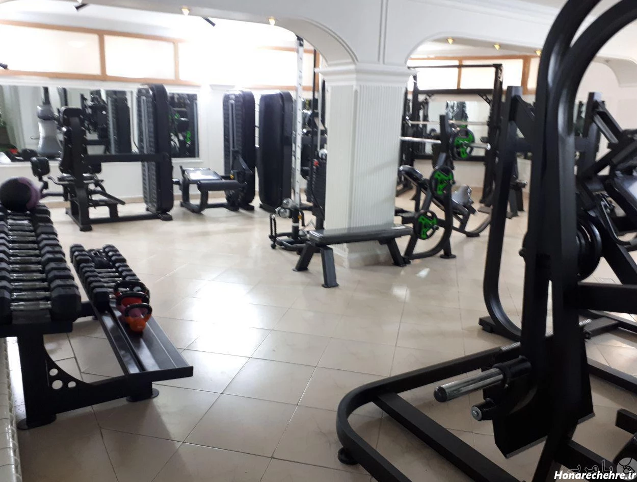 عکس باشگاه بدنسازی بانوان برای پروفایل