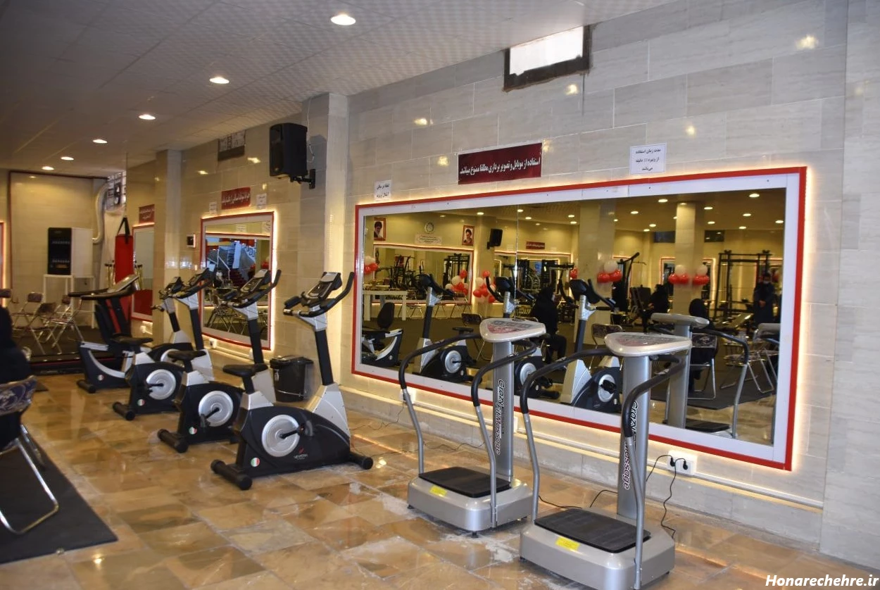 عکس باشگاه بدنسازی بانوان برای پروفایل