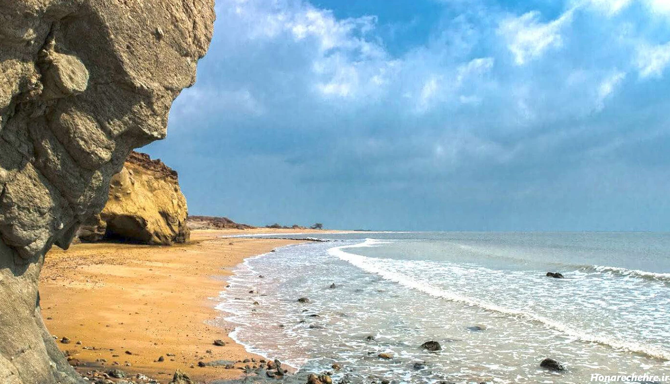 عکس قشم در شب