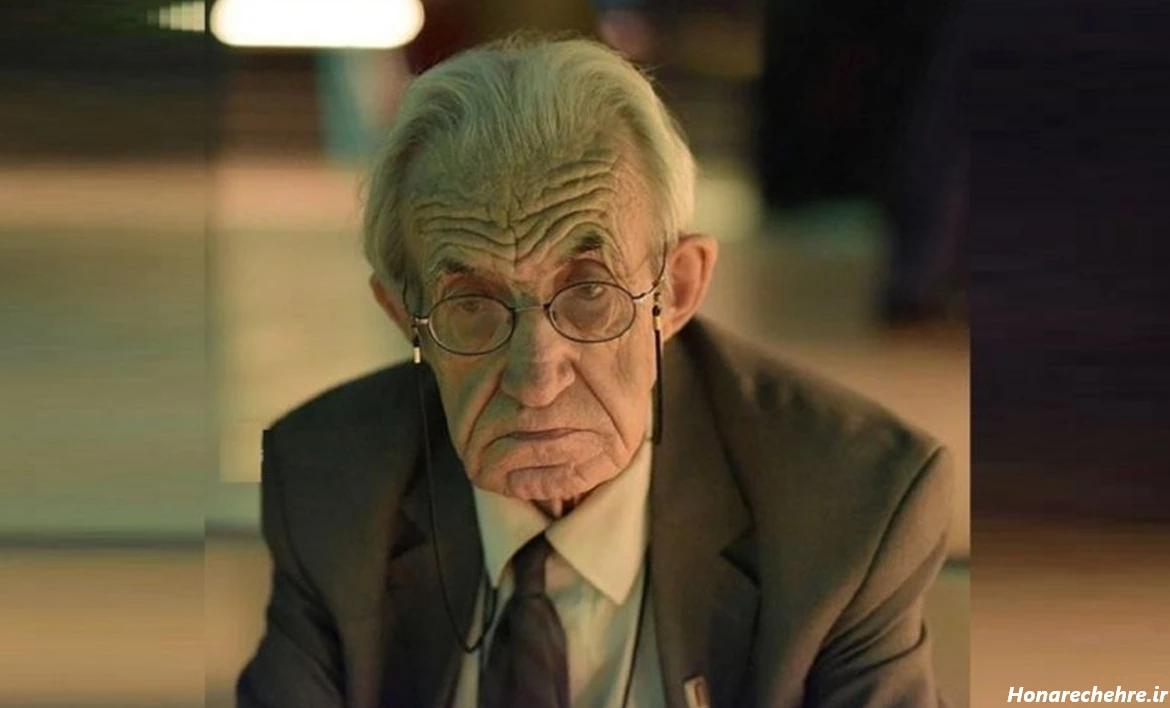 عکس پیر مرد با عصا