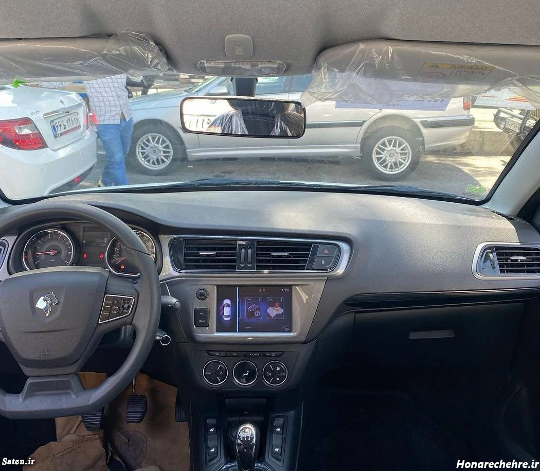 عکس داخل ماشین دنا