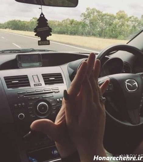 عکس دست دونفره تو ماشین پژو پارس