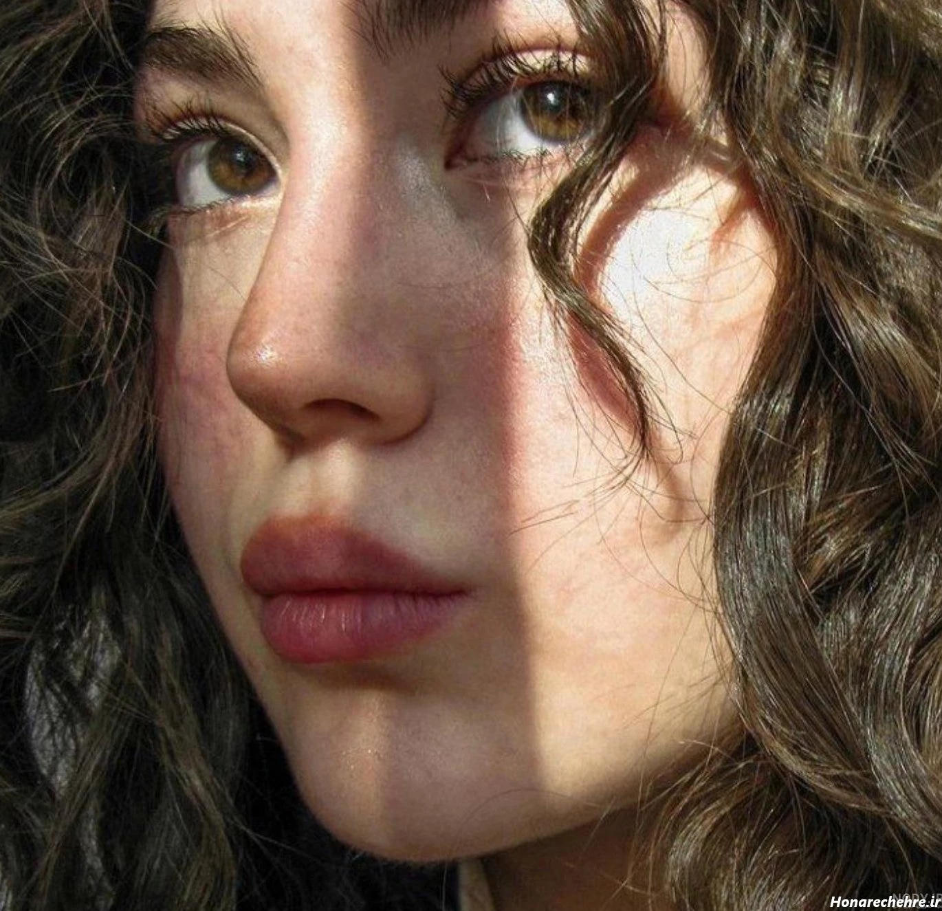 عکس چشم واقعی برای پروفایل