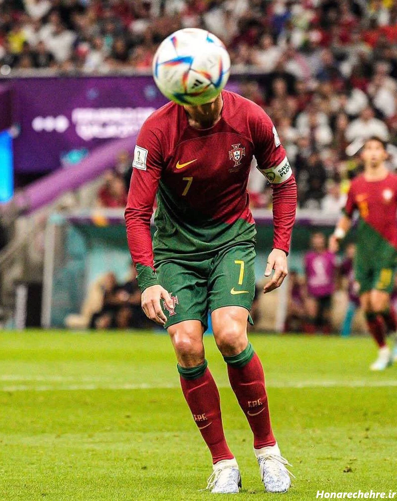 عکس رونالدو با جام عربستان