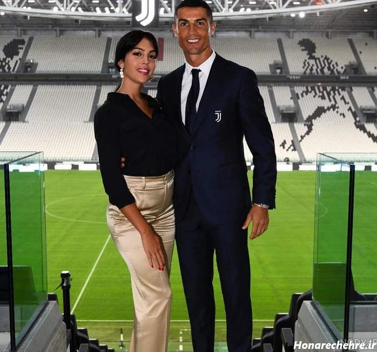 عکس رونالدو با زنش لب به لب