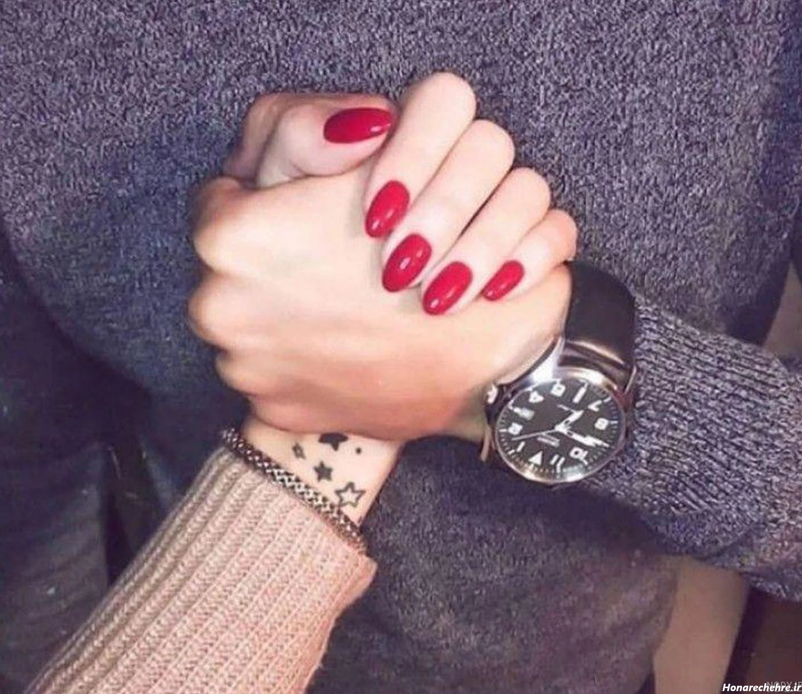 عکس دست دونفره تو ماشین پژو پارس