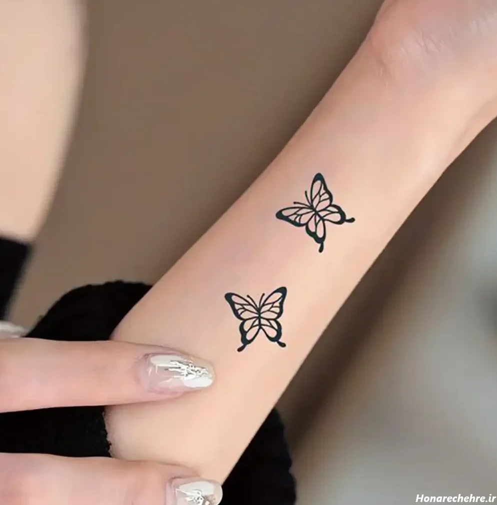 طرح حنا روی پا ساده و شیک