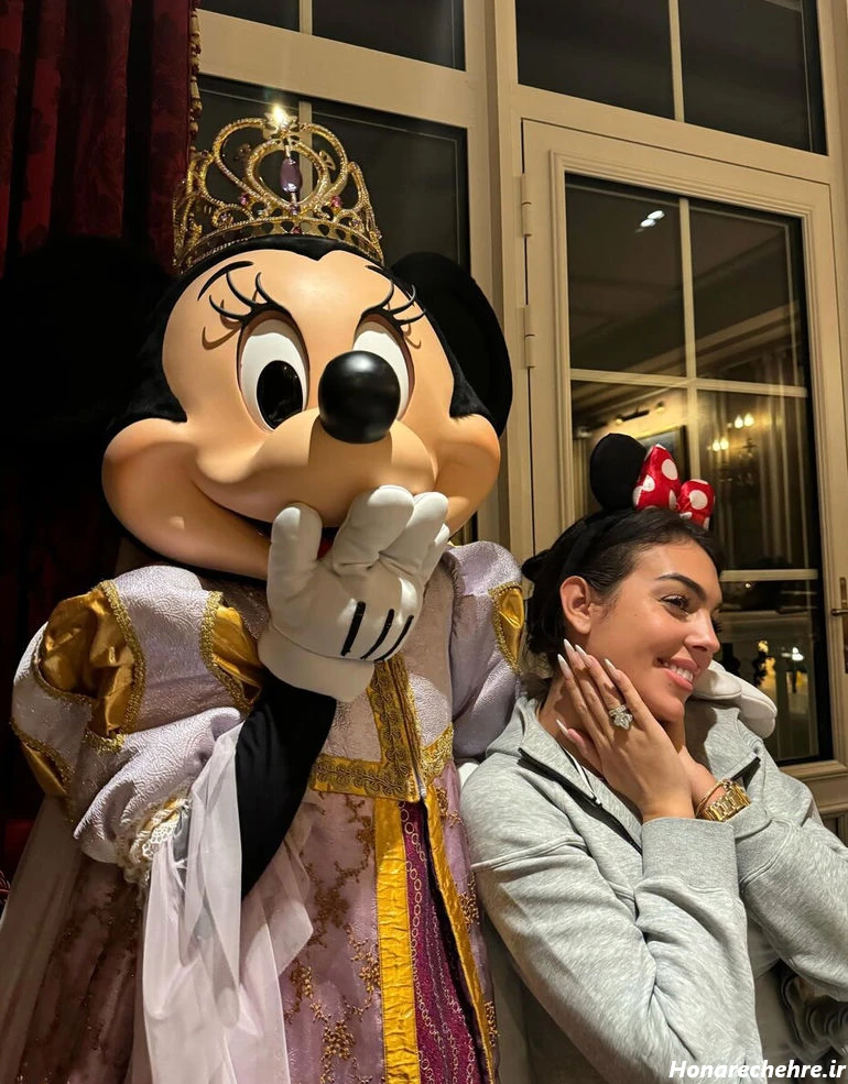 عکس رونالدو و همسرش در تخت خواب