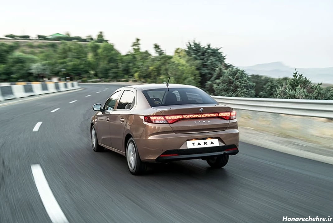 تارا خاکستری و نقره ای