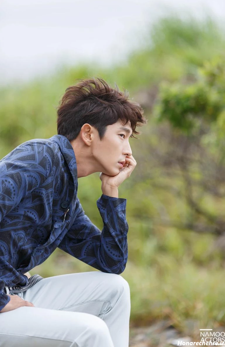 عاشقان ماه – برگه 3 – Leejoongi iranian fan