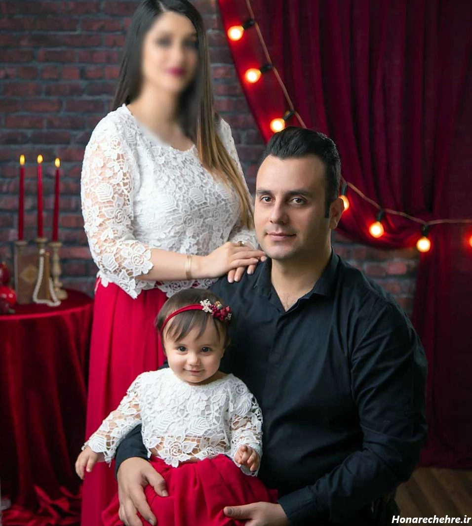 ژست عکس یلدایی دخترانه