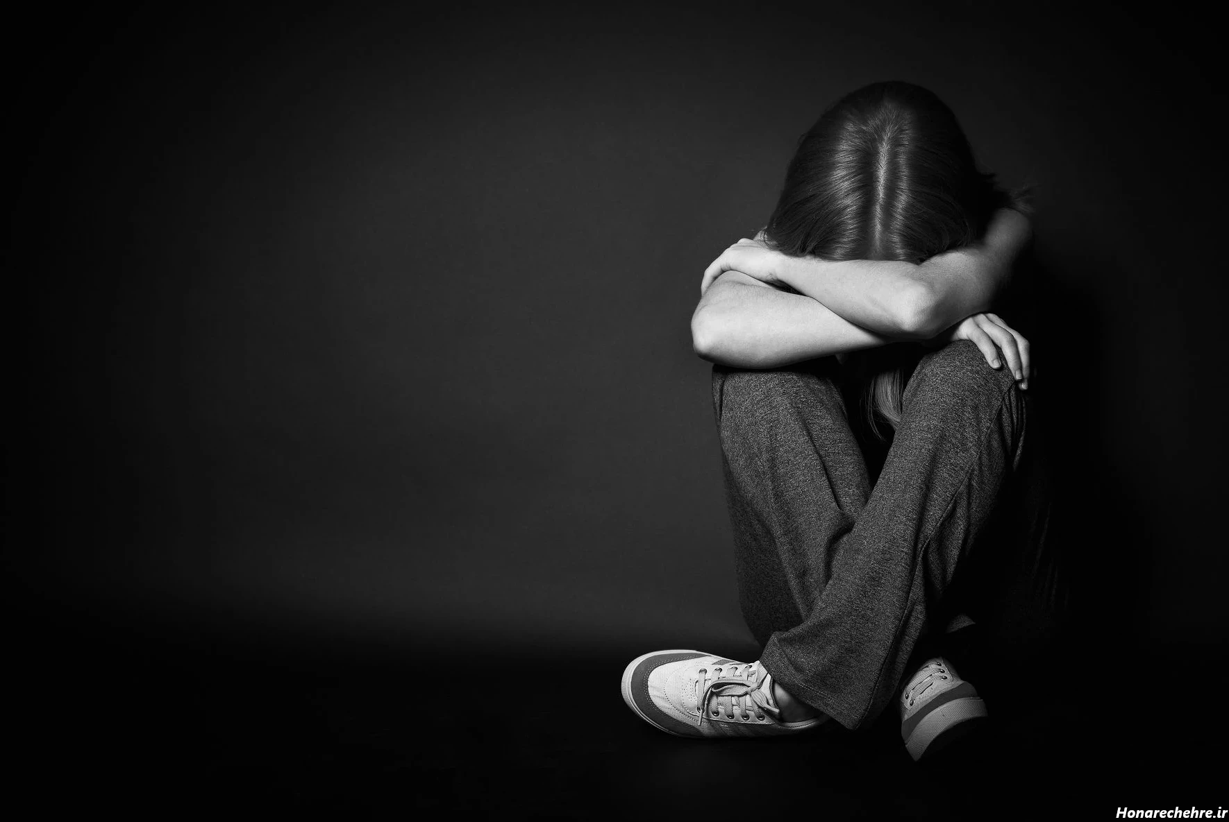 پروفایل مشکی ساده