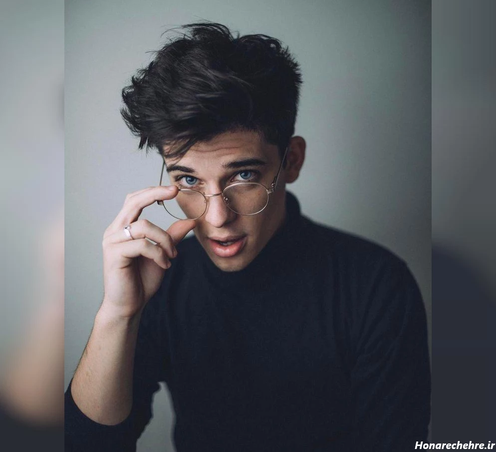 چهره مردانه زیبا ایرانی