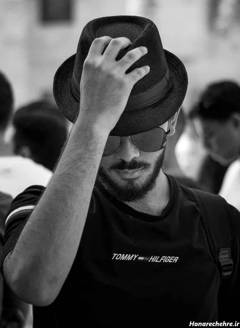 چهره مردانه زیبا ایرانی