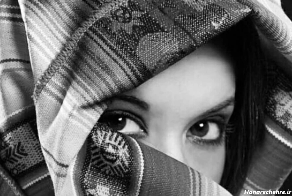 نقاشی سیاه قلم دخترانه