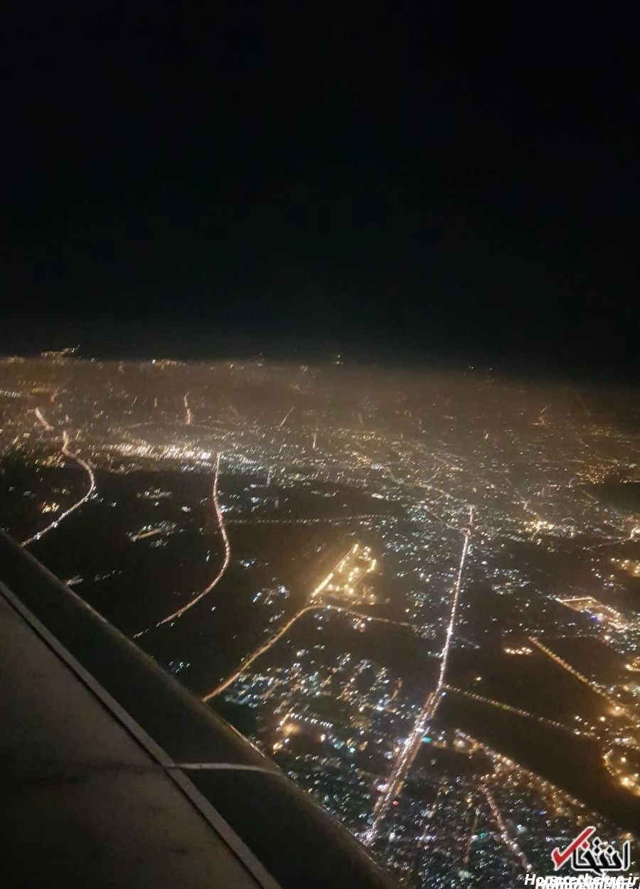 عکس هواپیما در شب