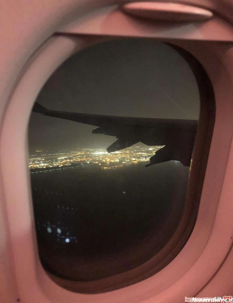 عکس هواپیما در شب