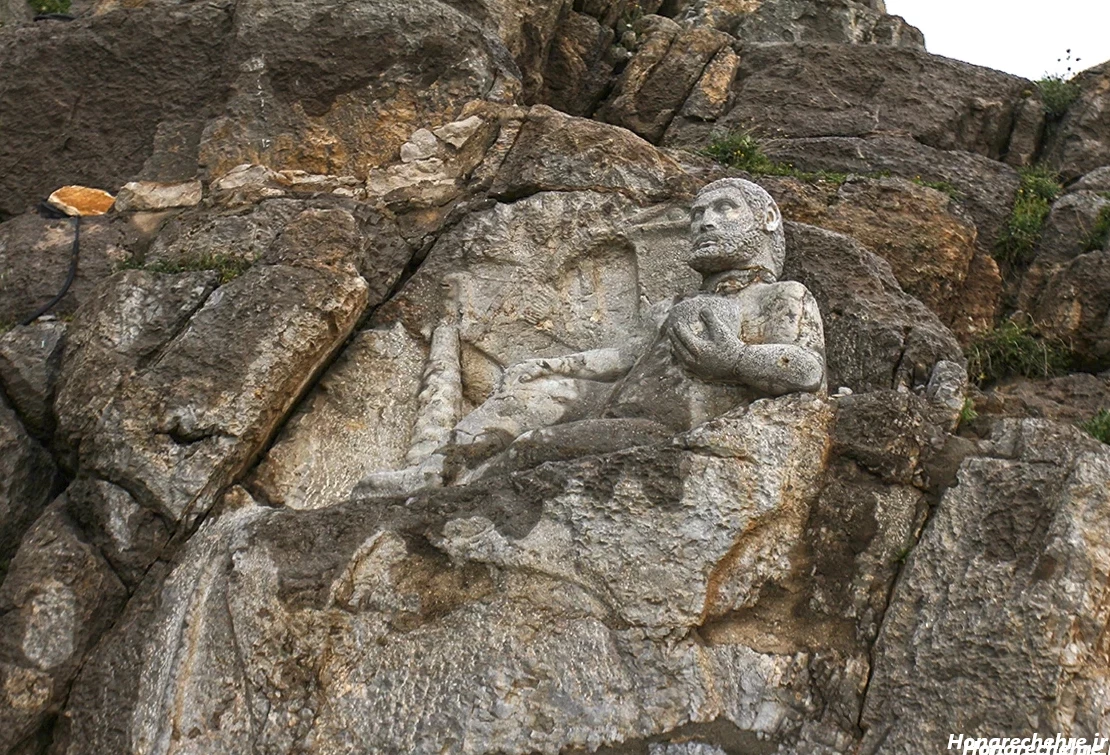 داستان کوه شیرین خفته