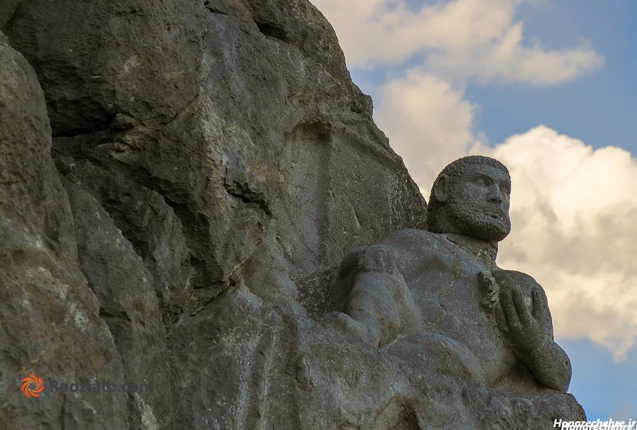 داستان کوه شیرین خفته