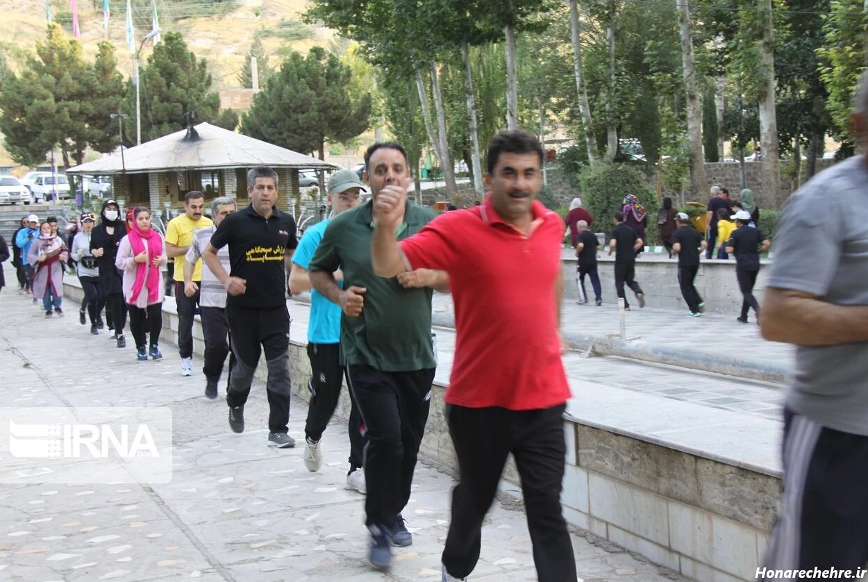 ایرنا - ورزش صبحگاهی با رعایت پروتکل بهداشتی در مهاباد